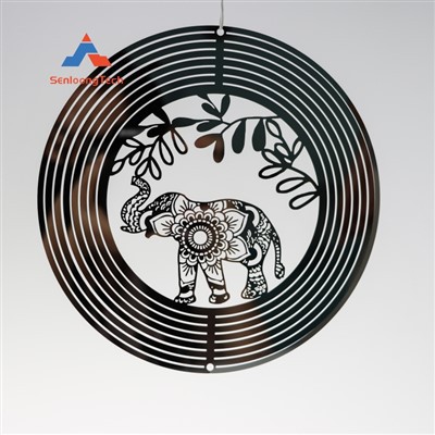 Filador de vent de l'ornament metàl·lic gravat